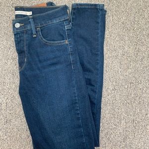Levi’s 720 high waisted super skinny jeans